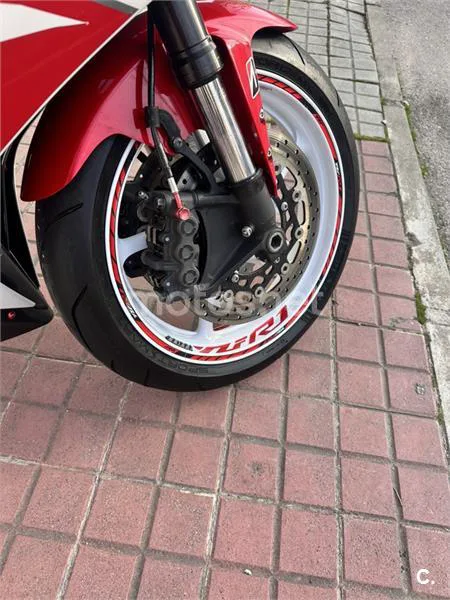 Yamaha R1 – Vista 4