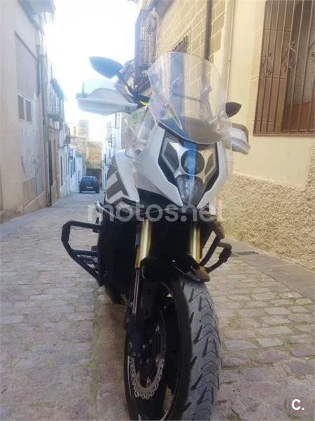 CFMOTO 650 MT – Vista 2