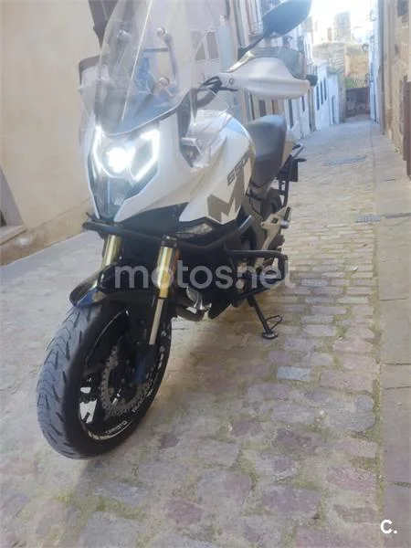 CFMOTO 650 MT – Vista 13