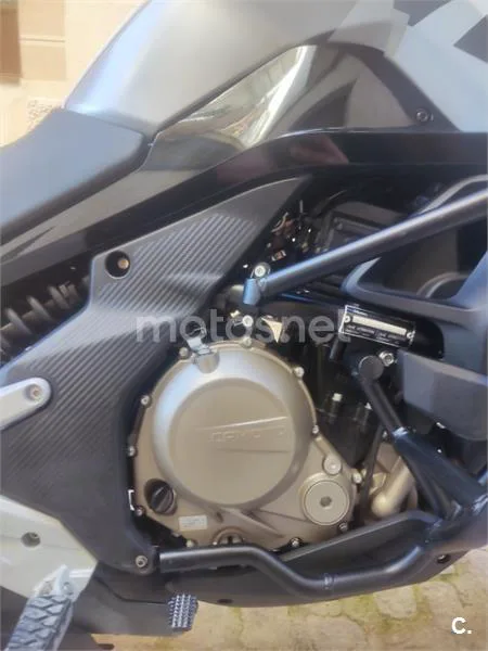 CFMOTO 650 MT – Vista 10