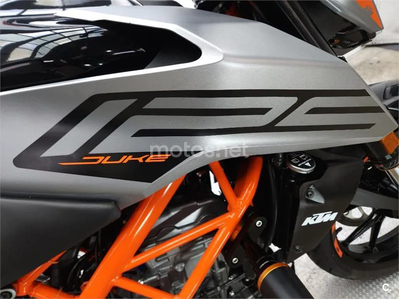 KTM 125 – Vista 12