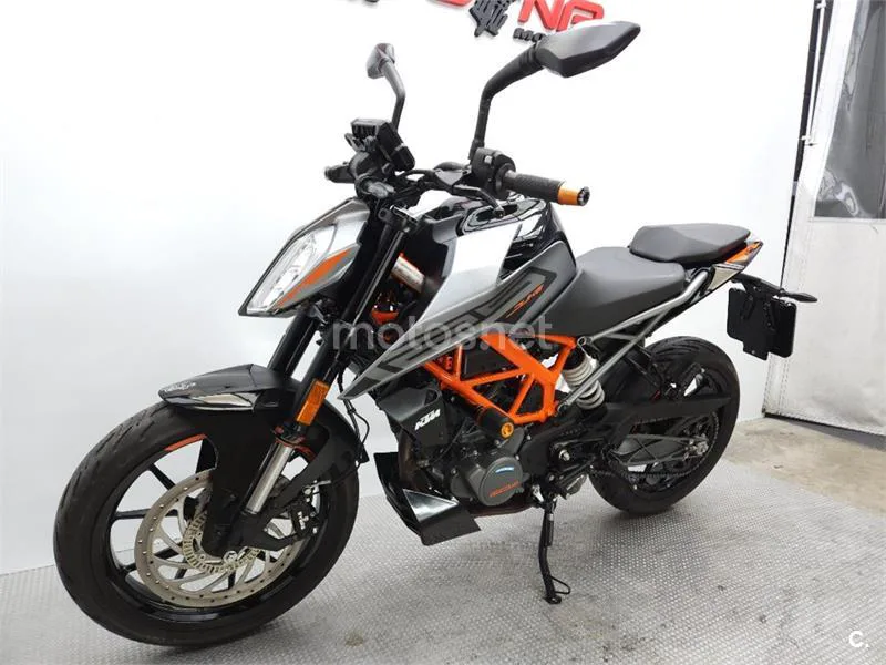 KTM 125 – Vista 15