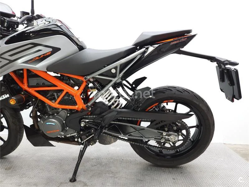 KTM 125 – Vista 18