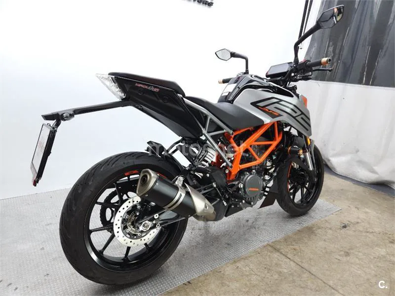 KTM 125 – Vista 4