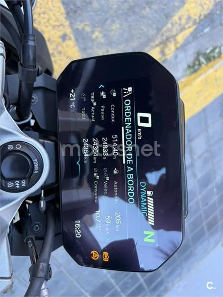 BMW F 900 R – Vista 2