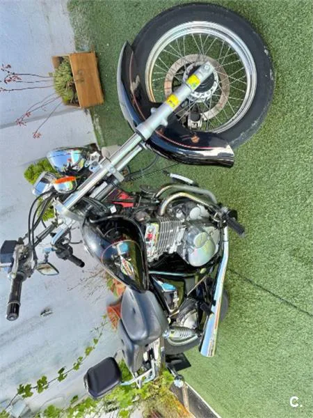 Suzuki Marauder 250 – Vista 3