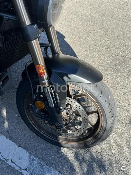 Honda CB 650 R – Vista 7
