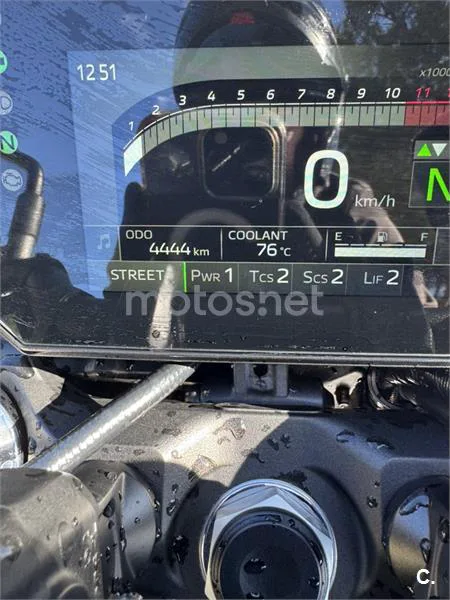 Yamaha MT-09 – Vista 4