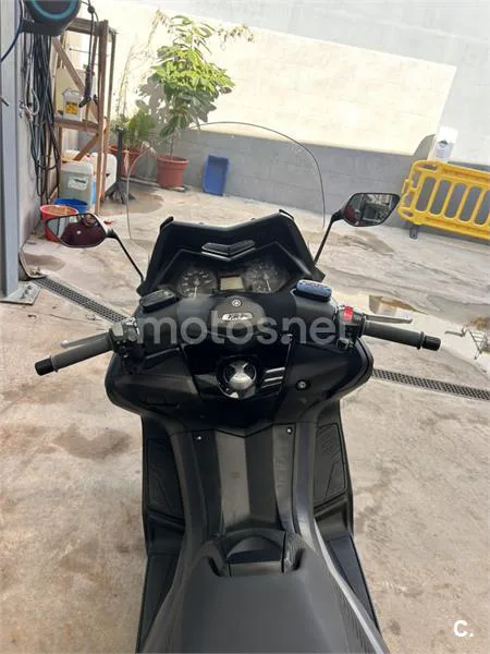 Yamaha TMAX 530 – Vista 5