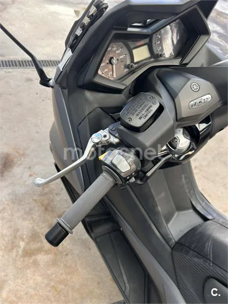 Yamaha TMAX 530 – Vista 7