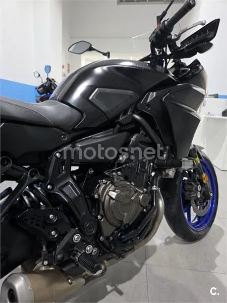 Yamaha Tracer 700 – Vista 7
