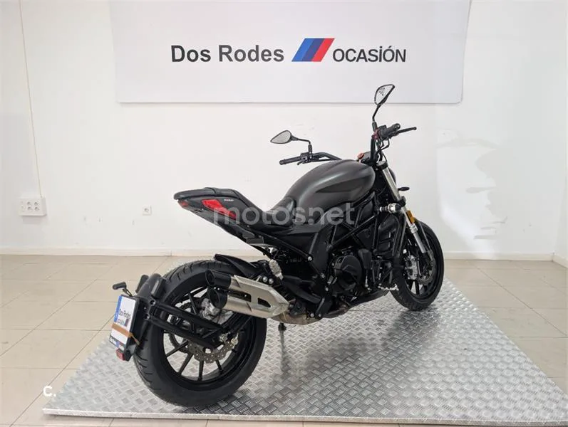 Benelli 502 C – Vista 7