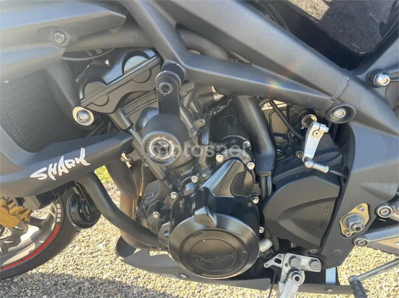 Triumph Street Triple R – Vista 20