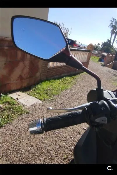 Honda PCX 125 – Vista 7