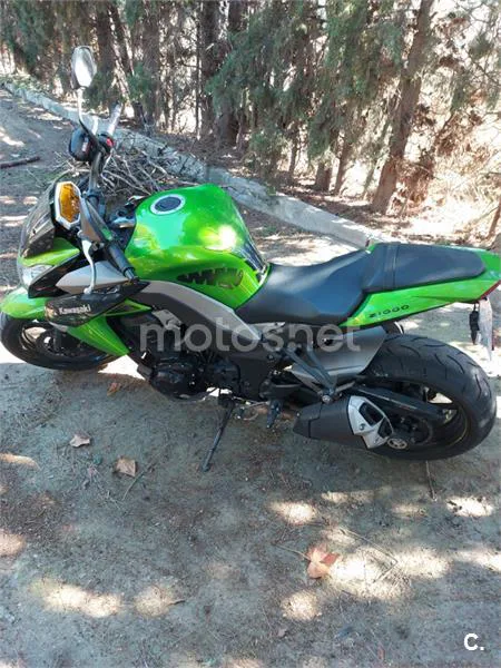 Kawasaki Z 1000 – Vista 2