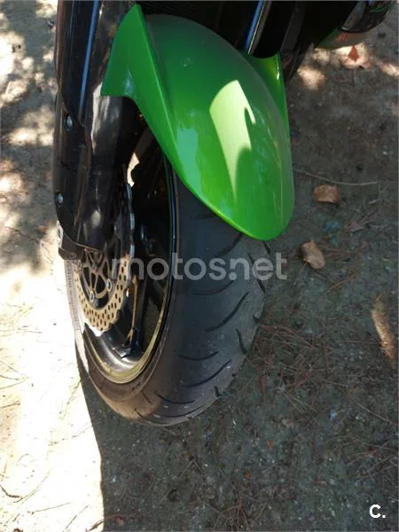 Kawasaki Z 1000 – Vista 4