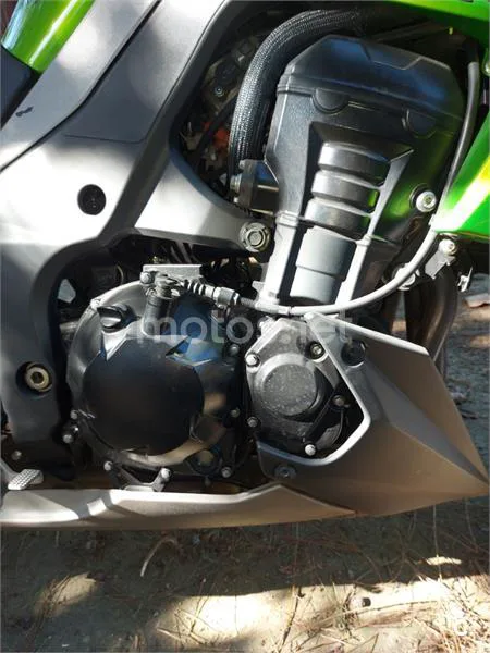 Kawasaki Z 1000 – Vista 7