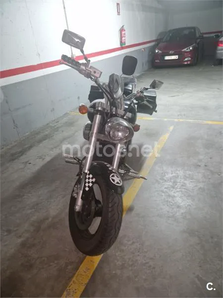 Suzuki Intruder M800 – Vista 3