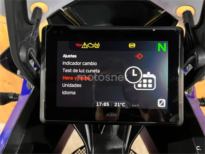 KTM 1290 Super Adventure – Vista 40