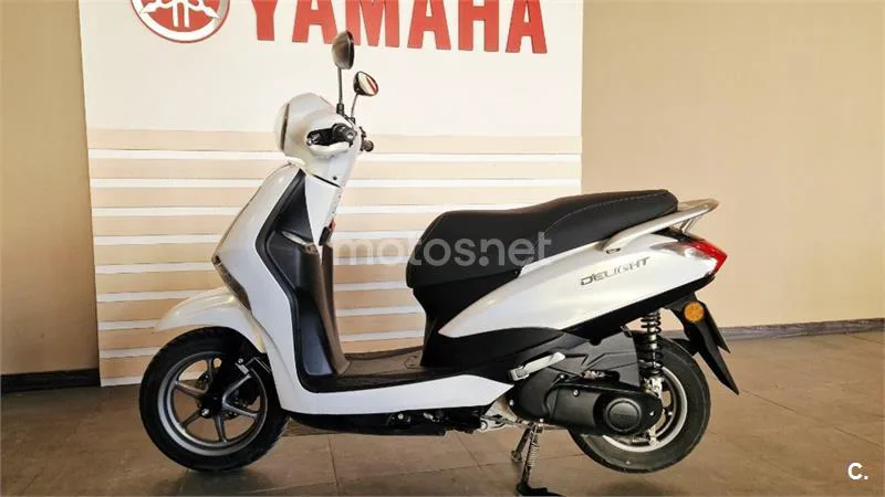 Yamaha D'elight 125 – Vista 4