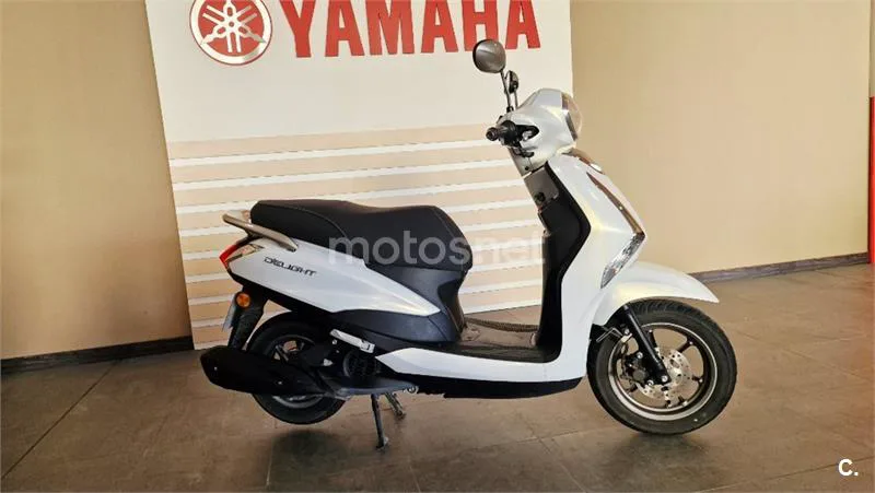 Yamaha D'elight 125 – Vista 5