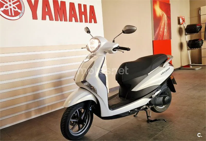 Yamaha D'elight 125 – Vista 6