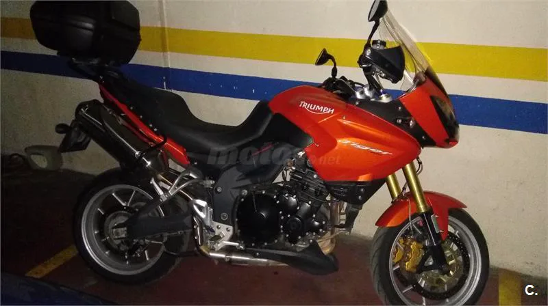 Triumph Tiger 1050 SE – Vista 2