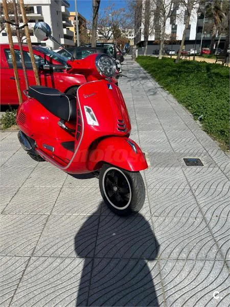Vespa GTS 300 4900 € 2024 Málaga - 1