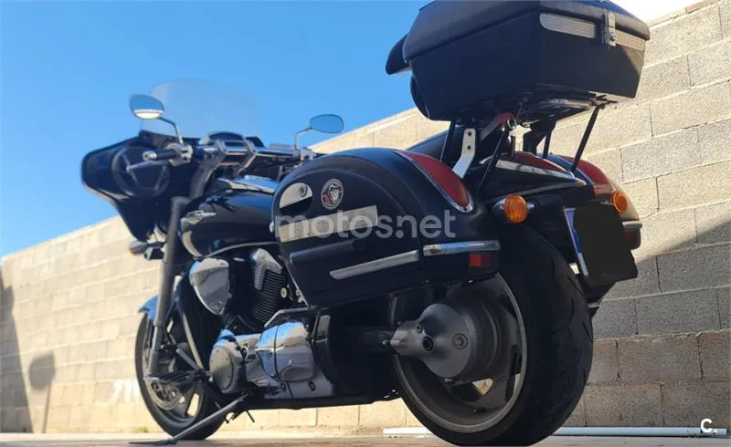 Suzuki Intruder M1800R – Vista 5