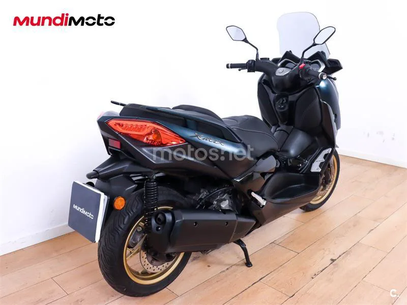 Yamaha TMAX – Vista 3