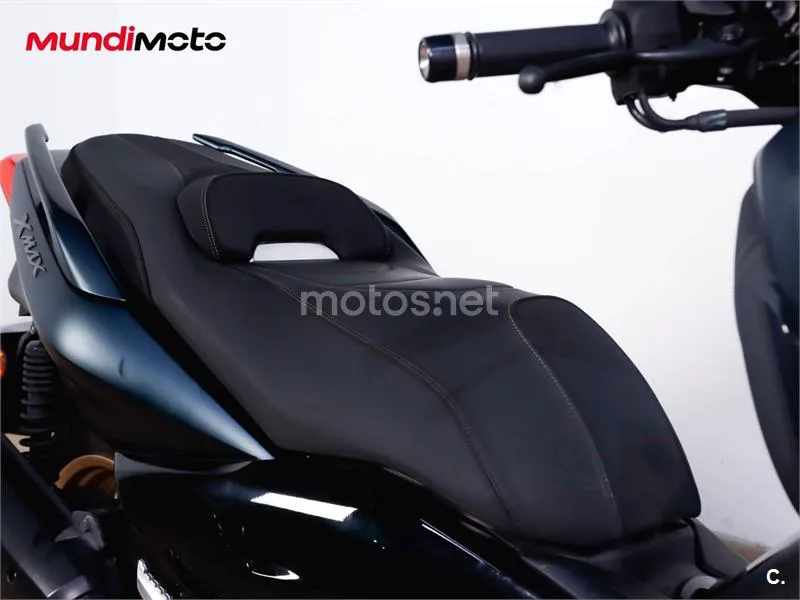 Yamaha TMAX – Vista 28