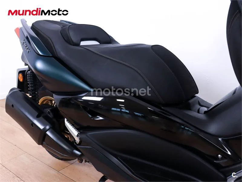 Yamaha TMAX – Vista 30