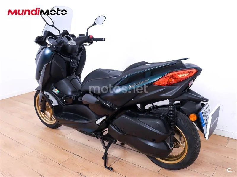 Yamaha TMAX – Vista 8