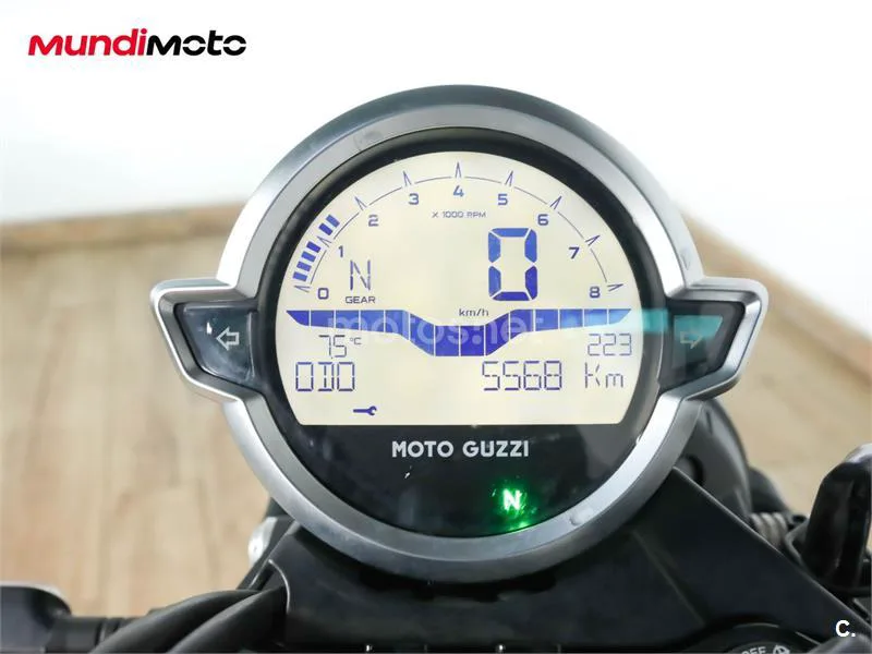 Moto Guzzi V9 – Vista 12