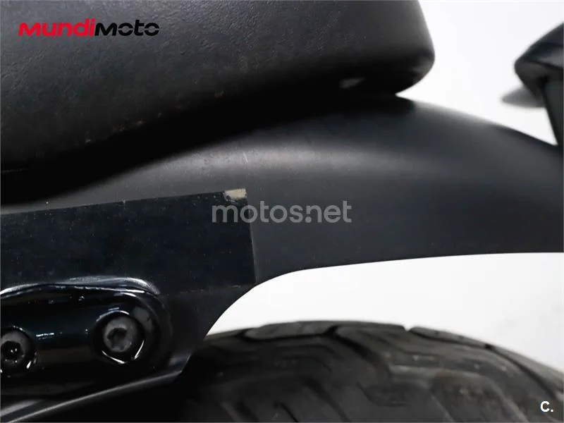 Moto Guzzi V9 – Vista 18