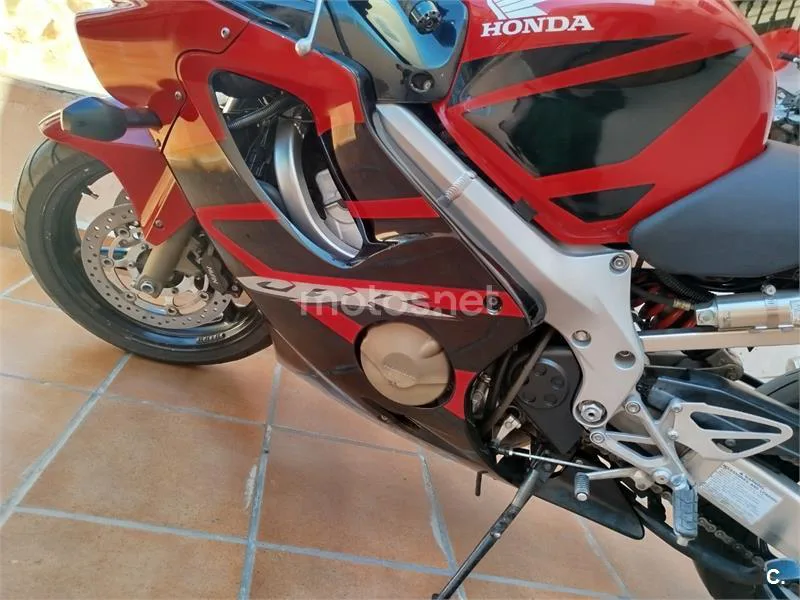 Honda CBR 600 F – Vista 19