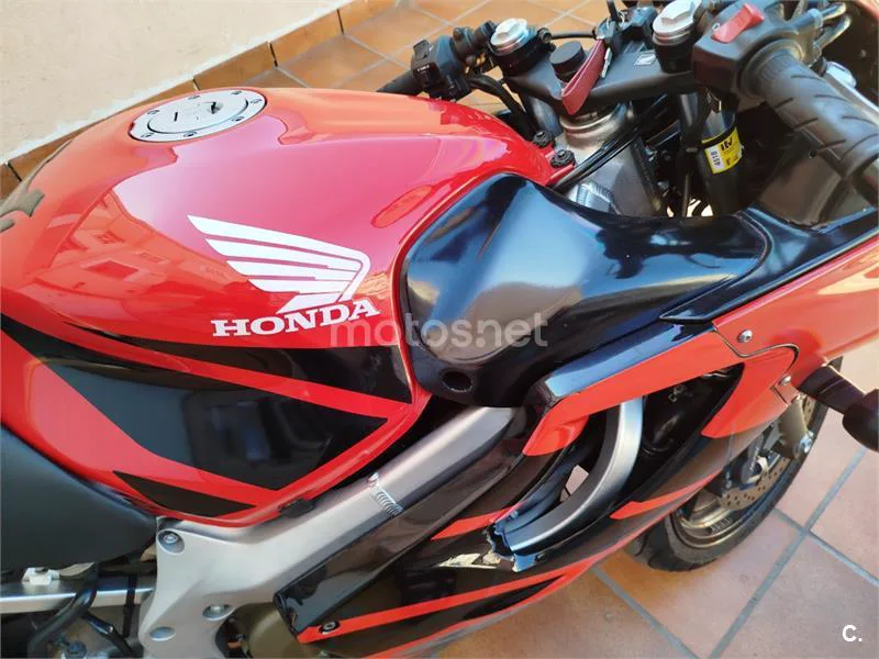 Honda CBR 600 F – Vista 23