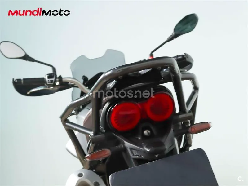 Moto Guzzi V85 TT – Vista 9