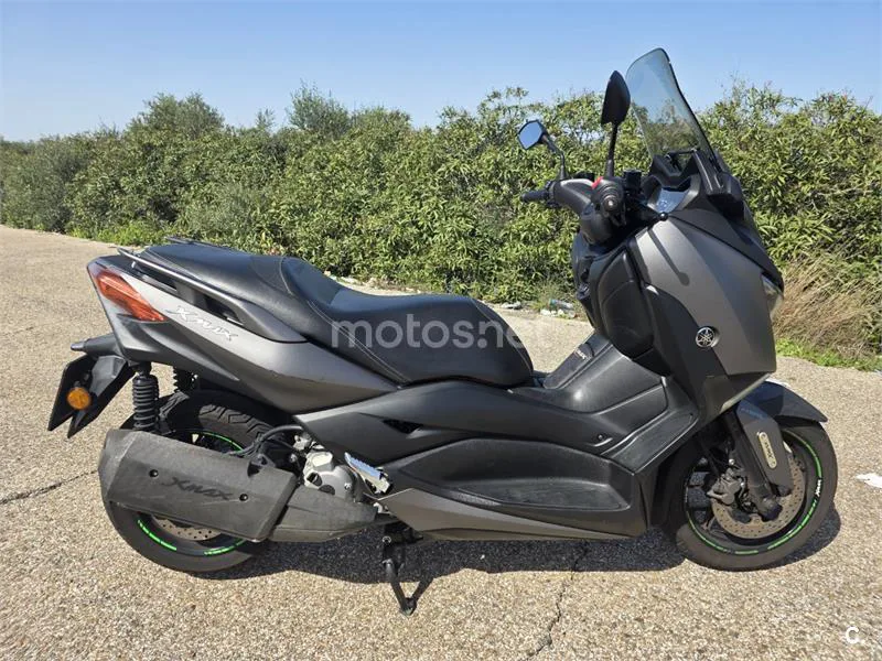 Yamaha XMAX 300 – Vista 9