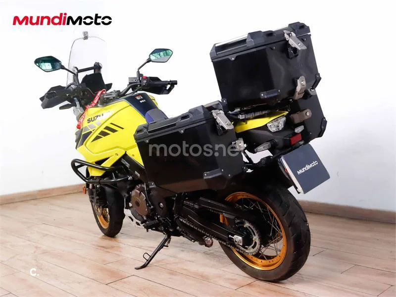 Suzuki V-Strom 1050 – Vista 8