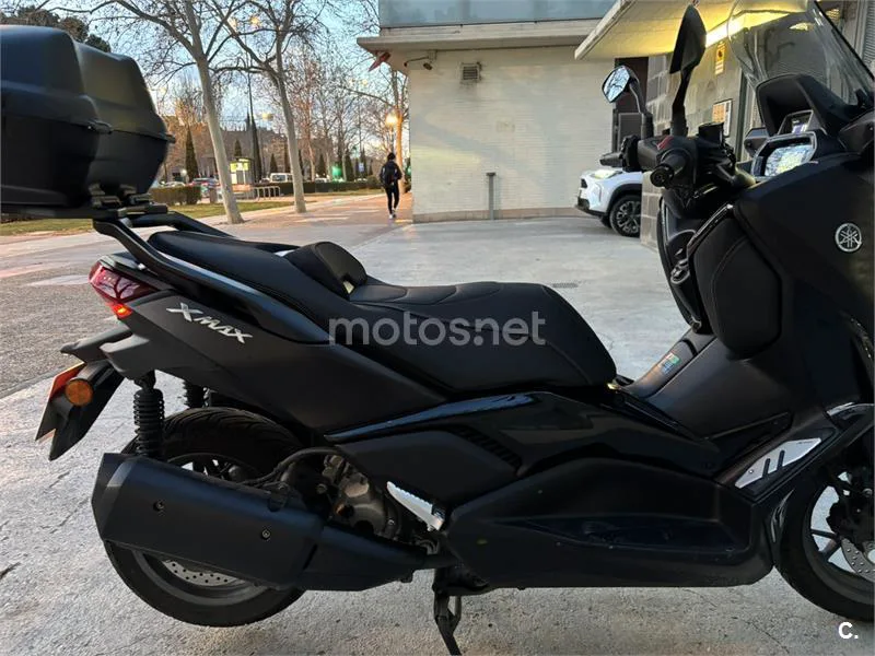 Yamaha XMAX 300 – Vista 8
