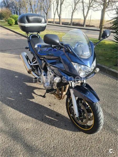 Suzuki Bandit 650 S – Vista 4