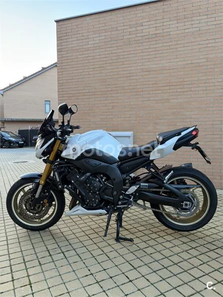 Yamaha FZ8 N Sport – Vista 2