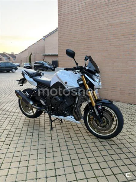 Yamaha FZ8 N Sport – Vista 4