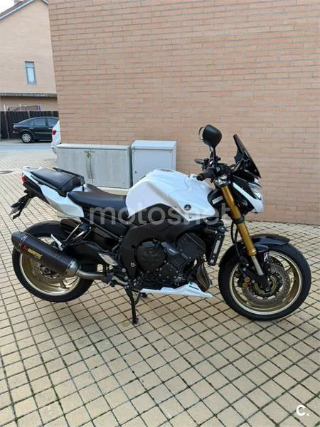 Yamaha FZ8 N Sport – Vista 7