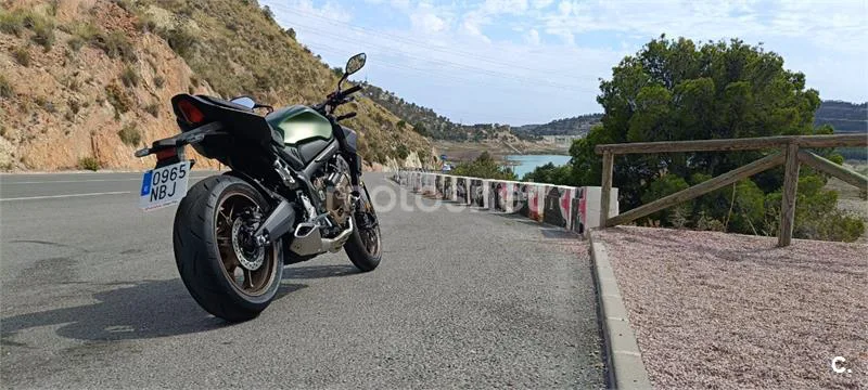 Honda CB 650 R – Vista 5