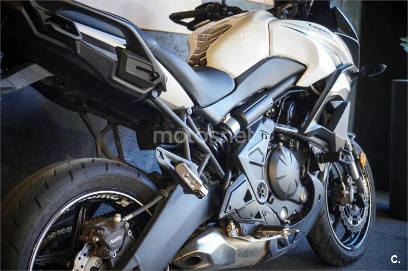 Kawasaki Versys – Vista 5