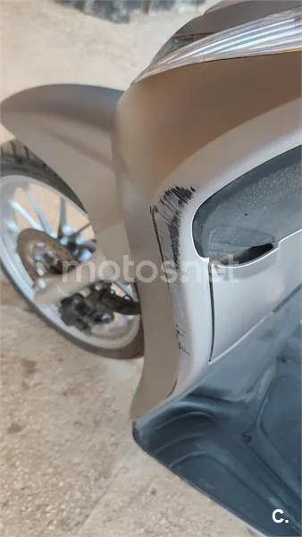 Honda SH125i – Vista 4
