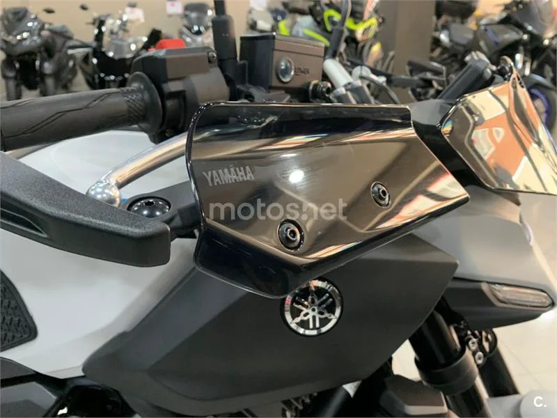 Yamaha MT-07 - Vista 11