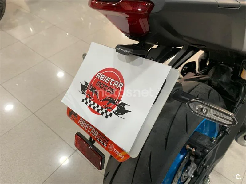 Yamaha MT-07 - Vista 13